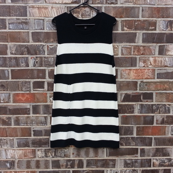 Banana Republic | sleeveless sweater w zipper sz M - Picture 3 of 7